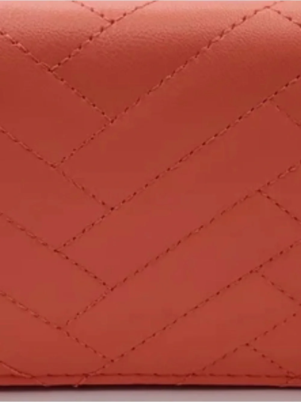 464. NWT BEBE EMBOSSED ZIP WALLET WRISTLET WITH CREDIT CARD CASE